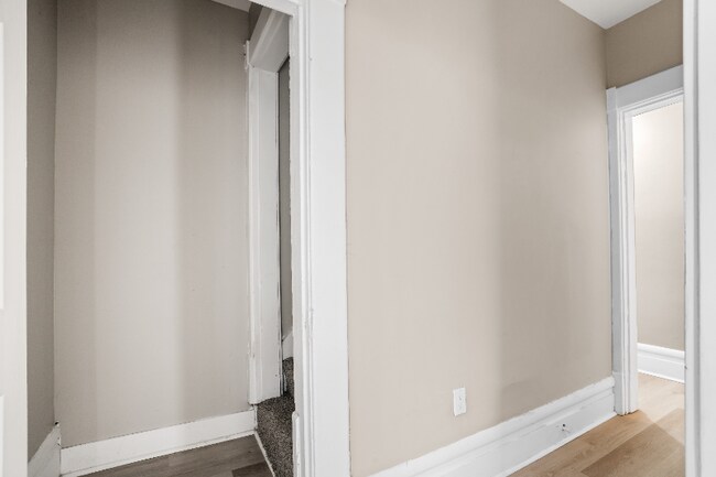 Building Photo - 163 Martin Ave