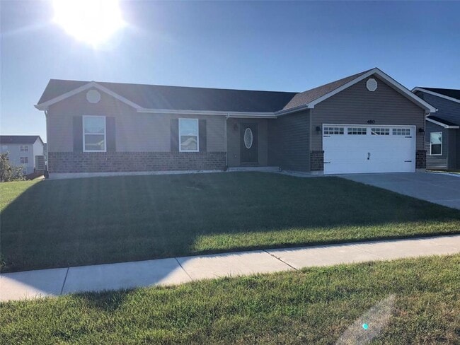 Primary Photo - 480 Honeysuckle Creek Dr