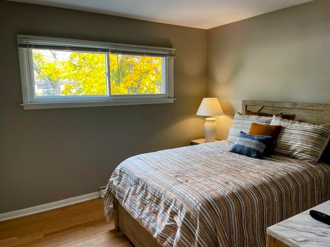 Building Photo - 543 S 7th St