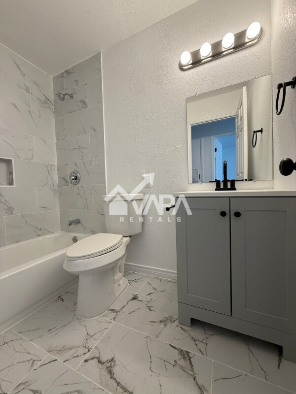 Building Photo - 4339 Renault Dr