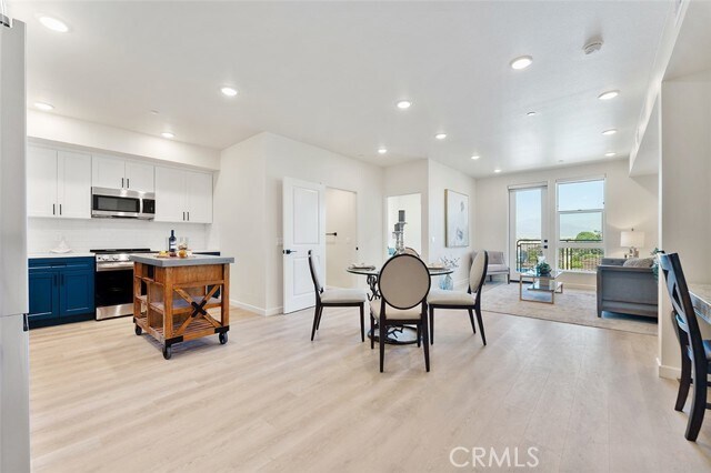 Building Photo - 4064 Live Oak Ave