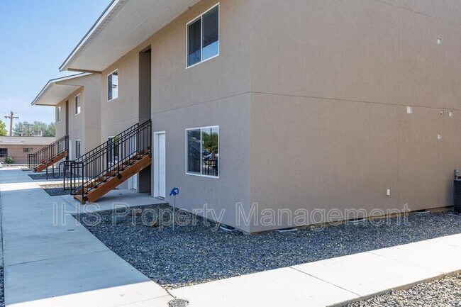 Building Photo - 485 S 38th Ave