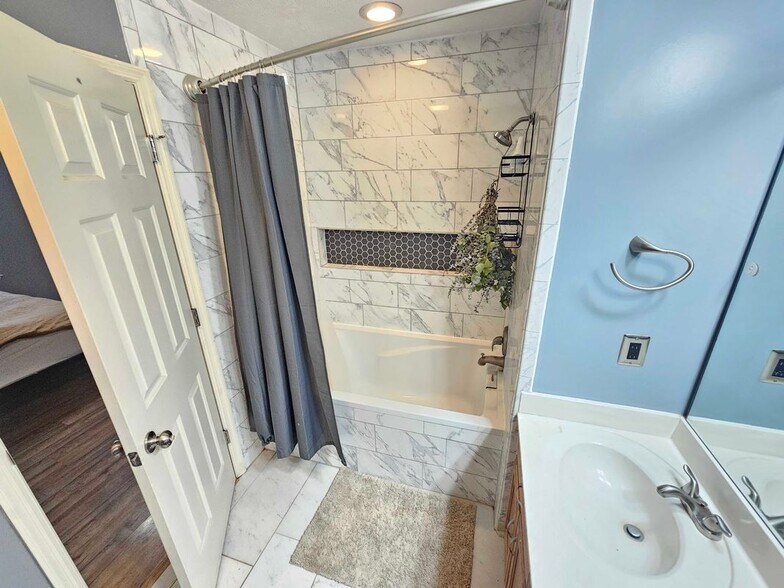 Building Photo - 4797 E Richmond Shop Rd