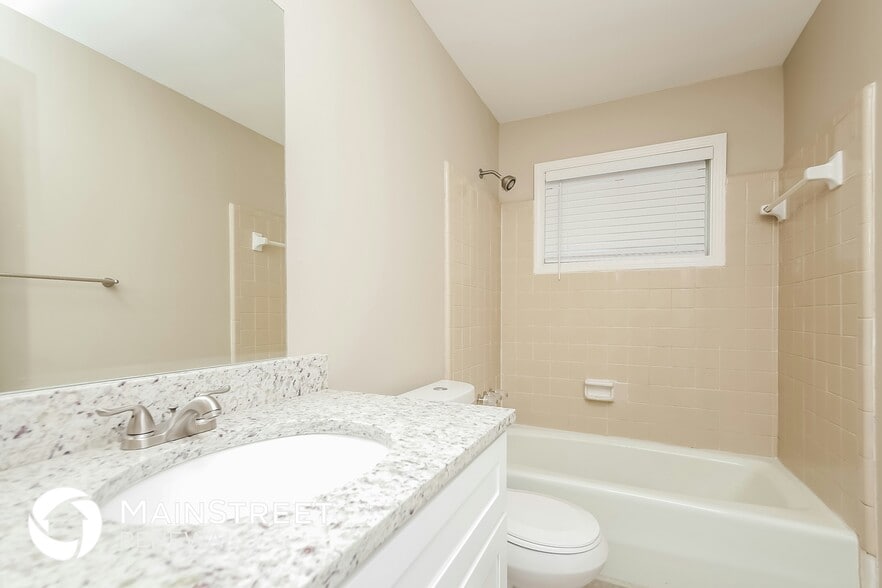 Building Photo - 4980 Fairforest Dr