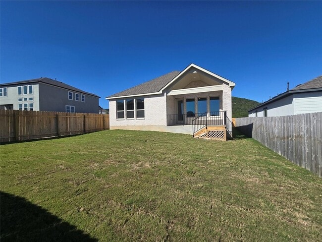 Building Photo - 8512 Red Bottle Brush Rd