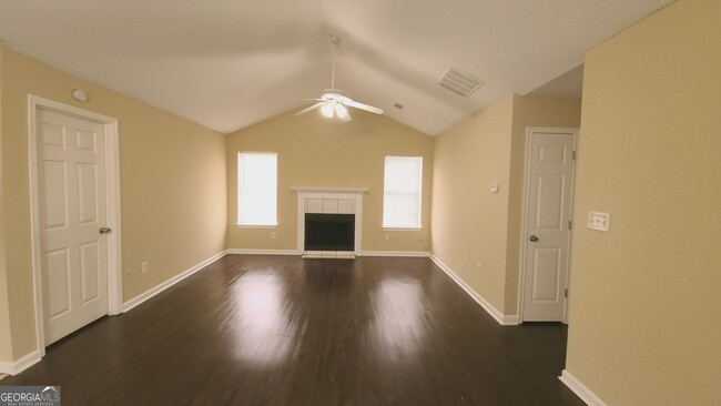 Building Photo - 1504 Cain Ct