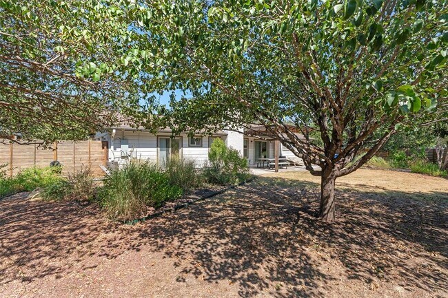 Building Photo - 5405 Fairmont Cir