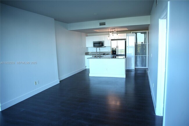 Building Photo - 888 Biscayne Blvd