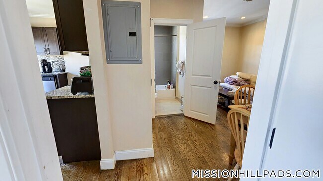 Building Photo - 2971 Washington St