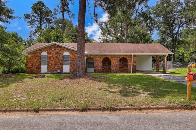 Primary Photo - 2408 Southdale Dr