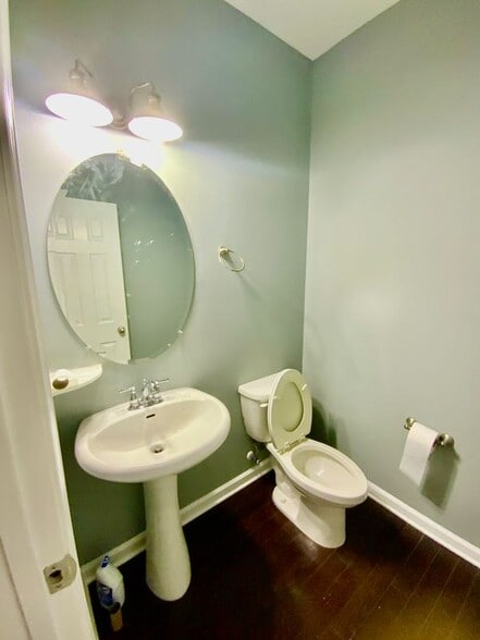 Building Photo - 294 Bass St SW