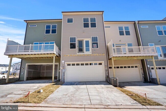 Building Photo - 5892 Bella Marie Wy