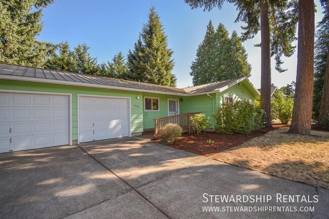 Primary Photo - 1183 Skipper Ave