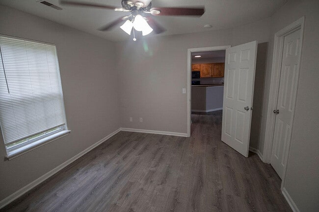 Building Photo - 5319 Godas Cir