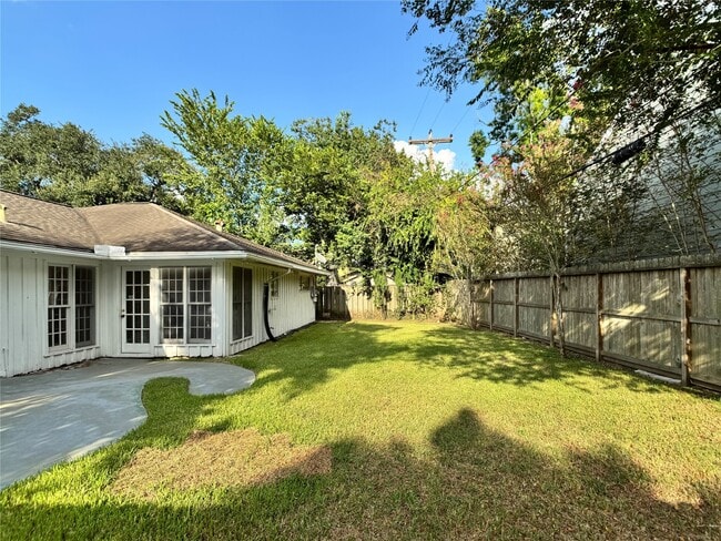 Building Photo - 5139 Indigo St