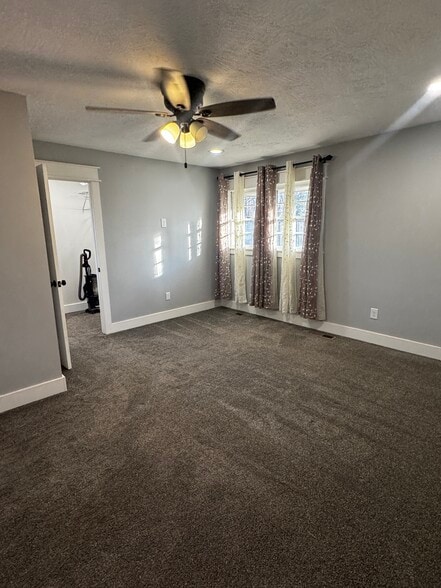 Master Bedroom - 4018 W Weaver Rd