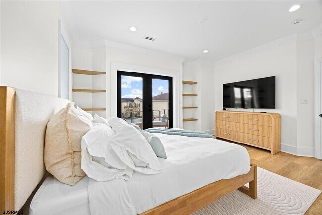 Building Photo - 31 Seaside Ct