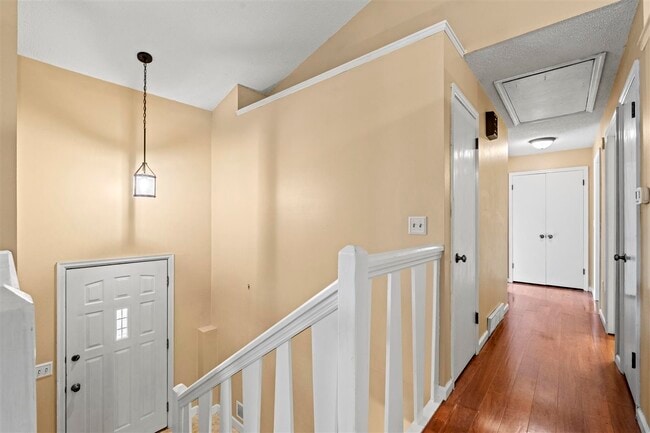 Building Photo - 16 Penfro Dr