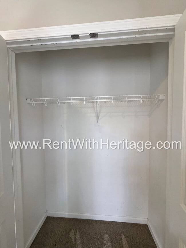 Building Photo - Awesome Ranch / Popular Carrollton Schools/ Near Adamson Square