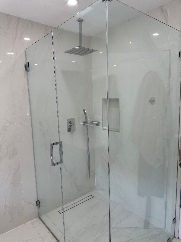 Building Photo - 18912 Pasadero Dr