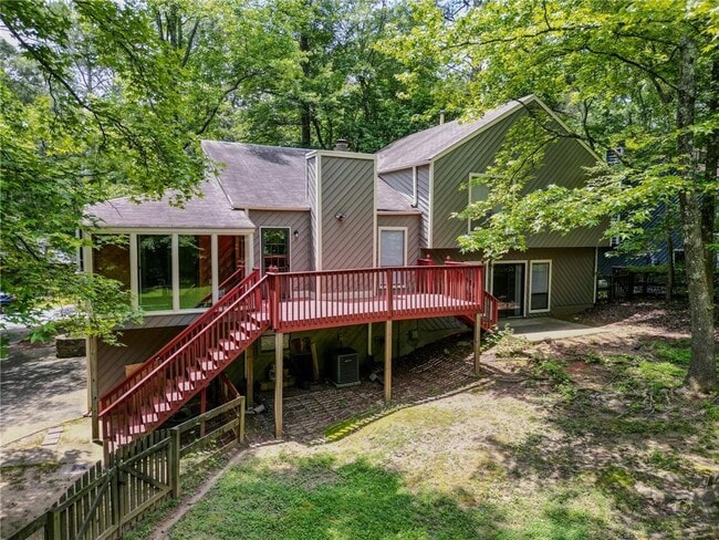 Building Photo - 3441 Rocky Springs Ct NE