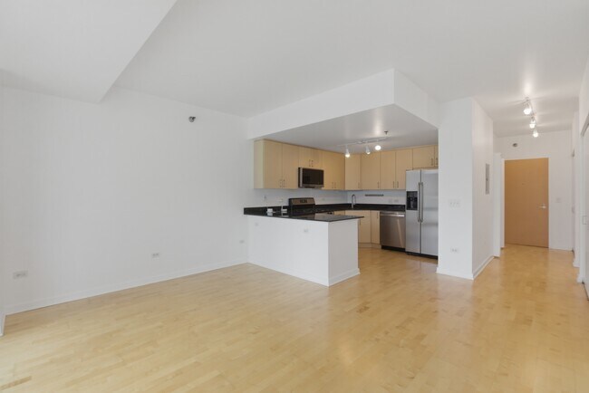 Building Photo - 330 West Grand-808