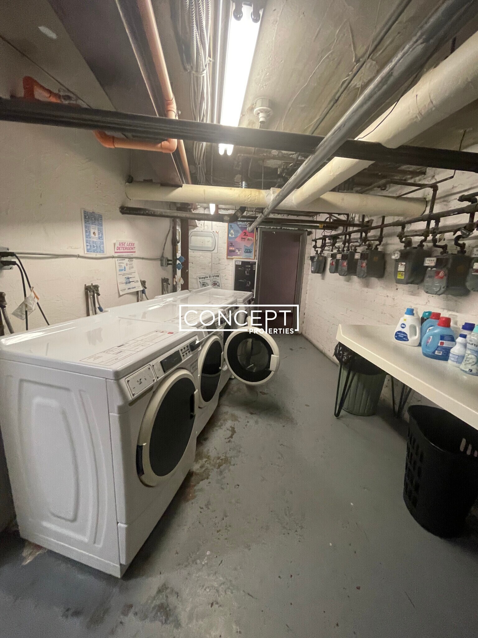 Building Photo - 119 College Ave