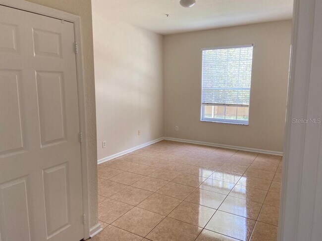 Building Photo - 6100 Stevenson Dr