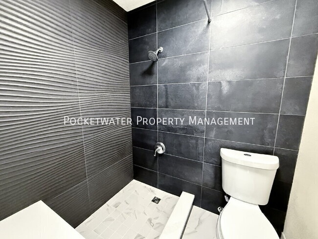 Building Photo - 575 Spruce Cir