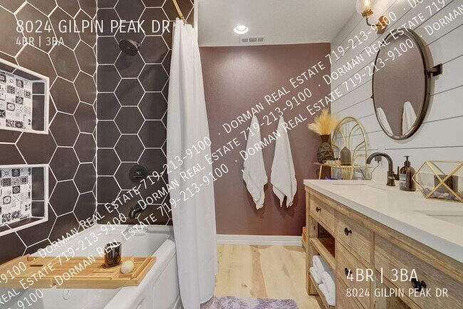 Building Photo - 8024 Gilpin Peak Drive