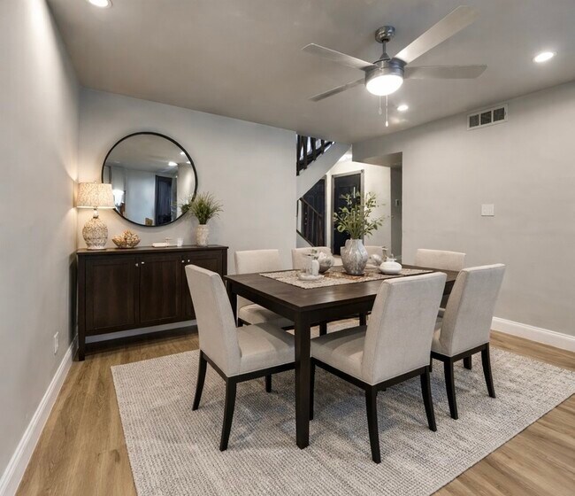 Building Photo - 2986 Buttonwood Dr