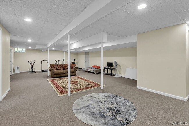 Building Photo - 62 Covent Garden Ln