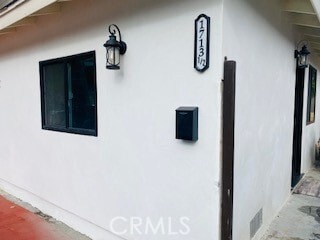 Building Photo - 1713 E Almanac Dr