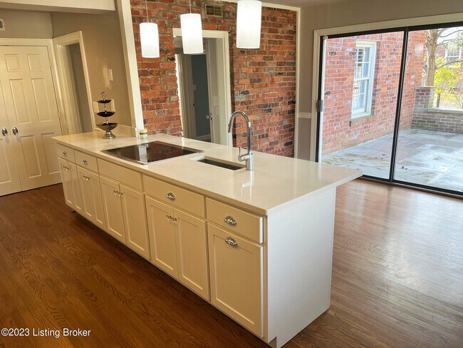 Building Photo - 11703 Little Ln