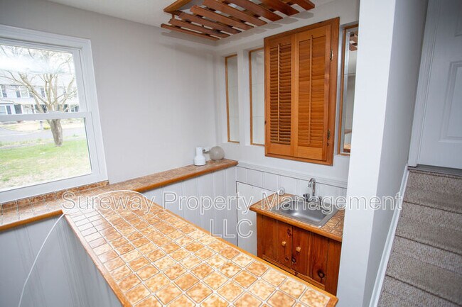 Building Photo - 57 Lady Diana Cir