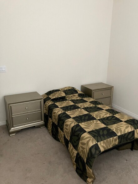 Building Photo - 6011 Joan Ave N