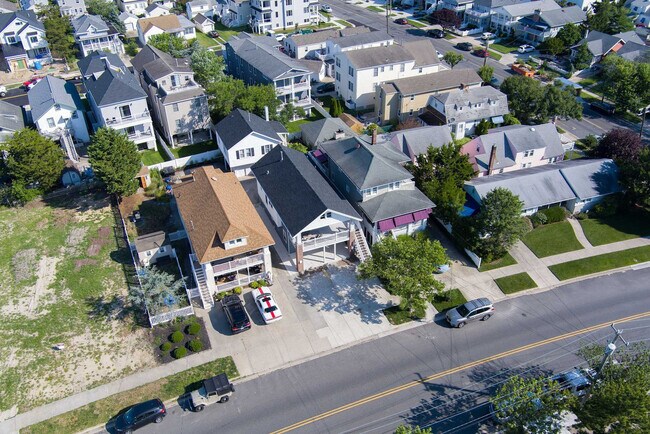 Building Photo - 54 Wesley Rd