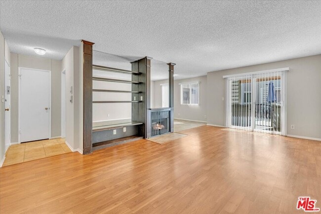 Building Photo - 5437 Corteen Pl