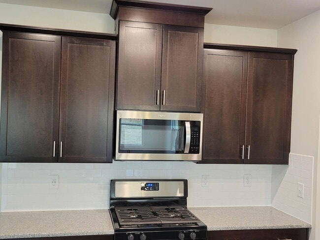Building Photo - Single Family Home