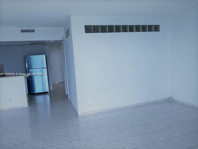 Building Photo - 5401 Collins Ave