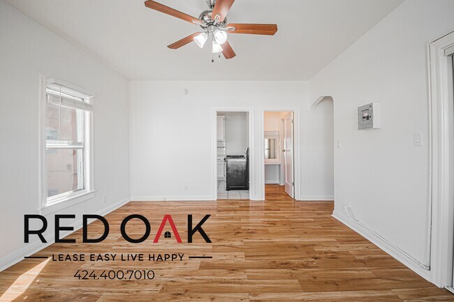 Building Photo - 1056 Normandie Ave