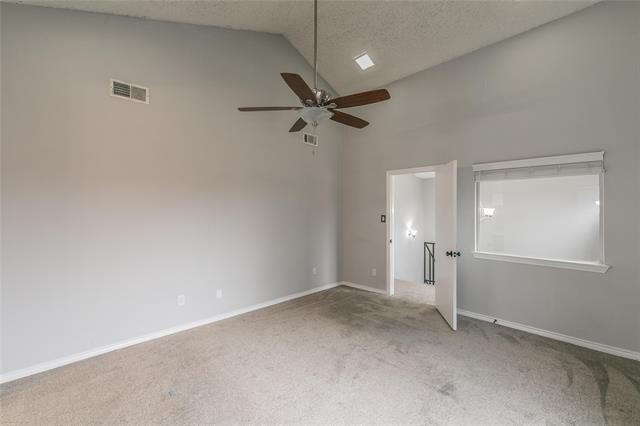 Building Photo - 3608 Hilltop Cir