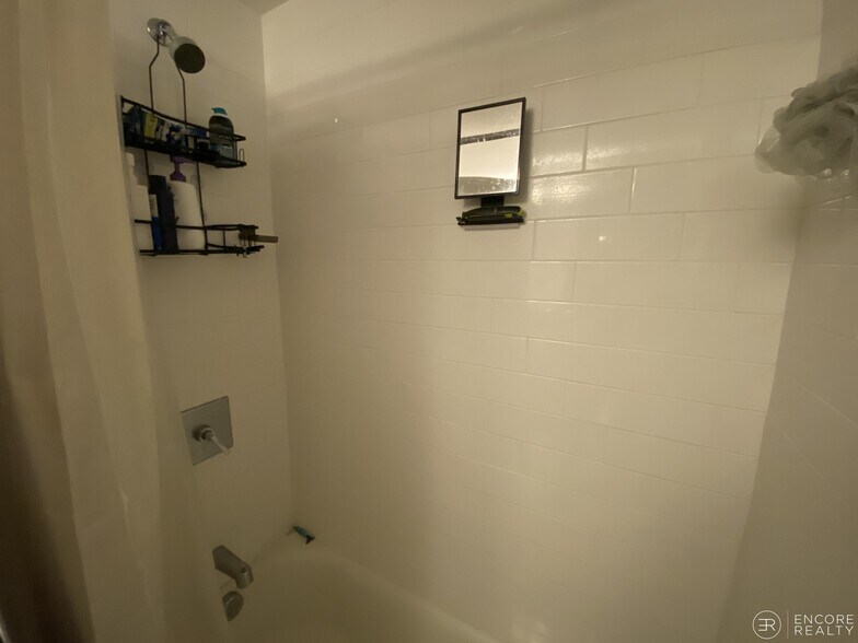 Building Photo - 1 Everett St