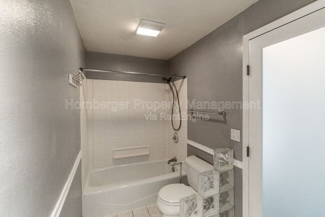 Building Photo - 4417 S Sheri Ct
