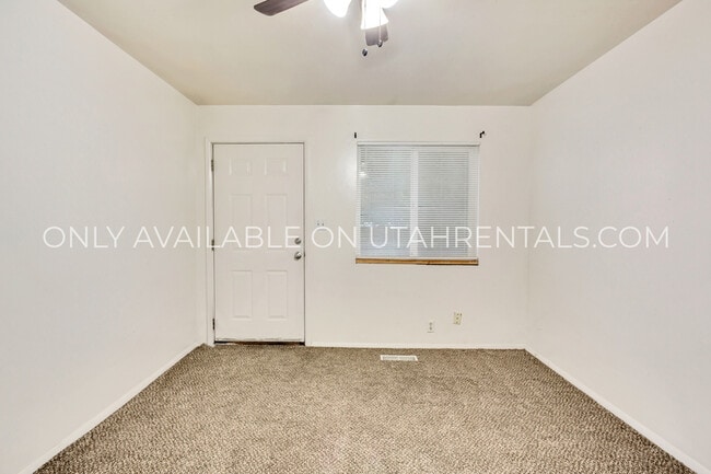 Building Photo - 210 S 1600 W St