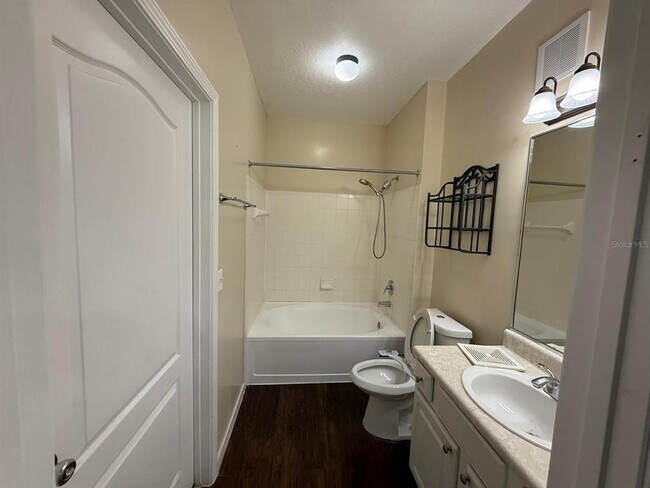 Building Photo - 17977 Villa Creek Dr