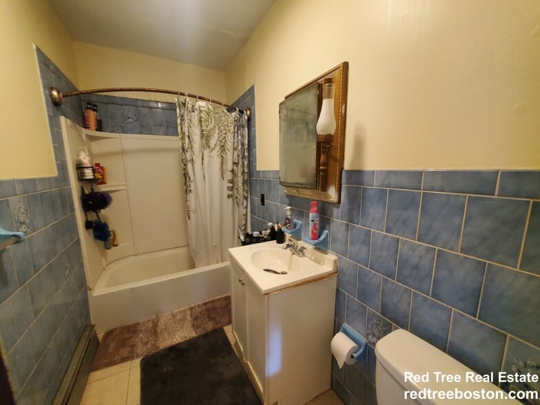 Building Photo - 77 Walnut St