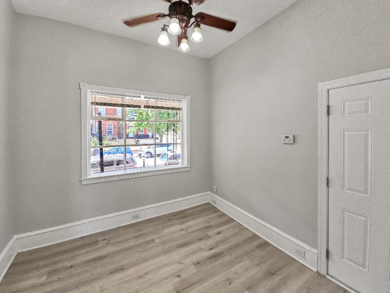 Building Photo - 637 N 32nd St