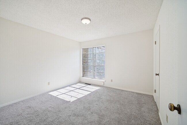 Building Photo - 8234 S College Ave
