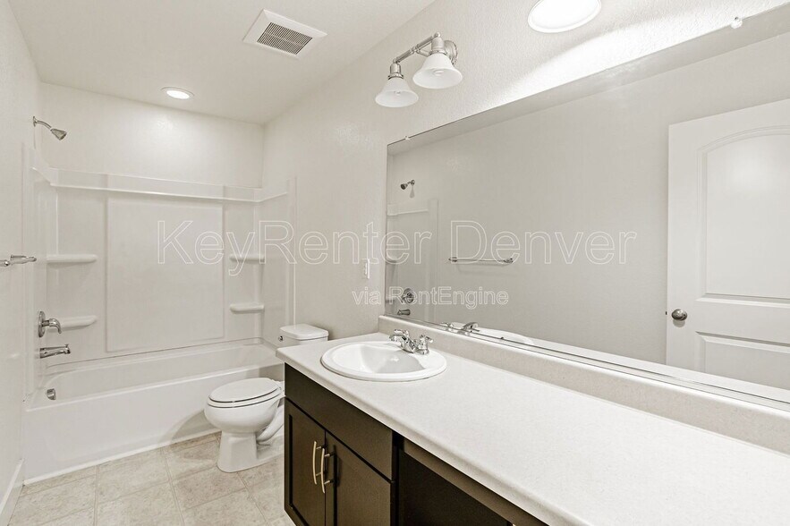 Building Photo - 2349 W 165th Ln